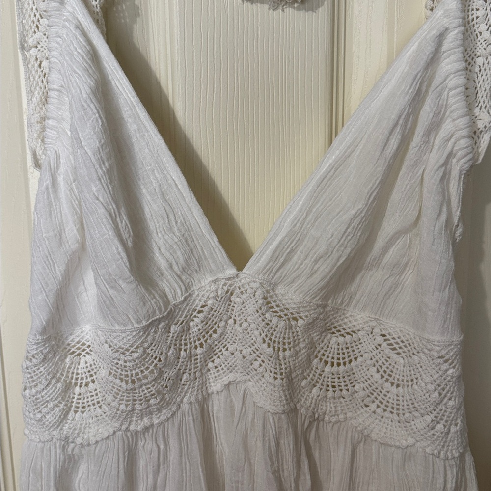 White Lace Halter Maxi Dress - Picture 5 of 8
